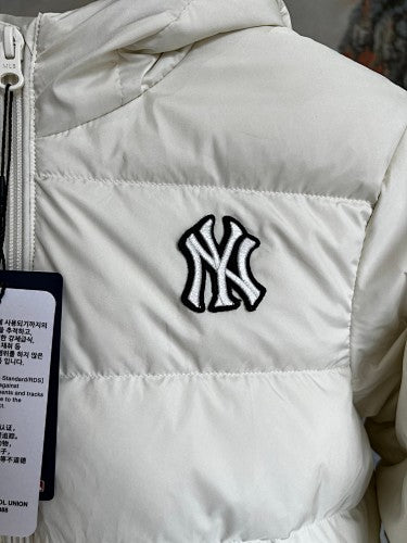 MLB Kids’ New York Yankees Hooded Puffer Jacket | Cream