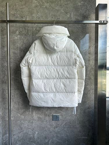 Canada Goose Expedition Parka – White (Limited Edition)